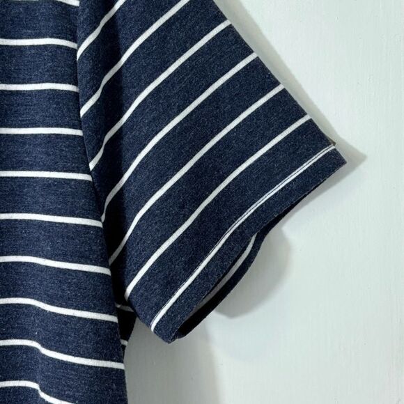 Pink Clover XL back button detail dark blue & white stripe hi lo tee - Picture 5 of 9